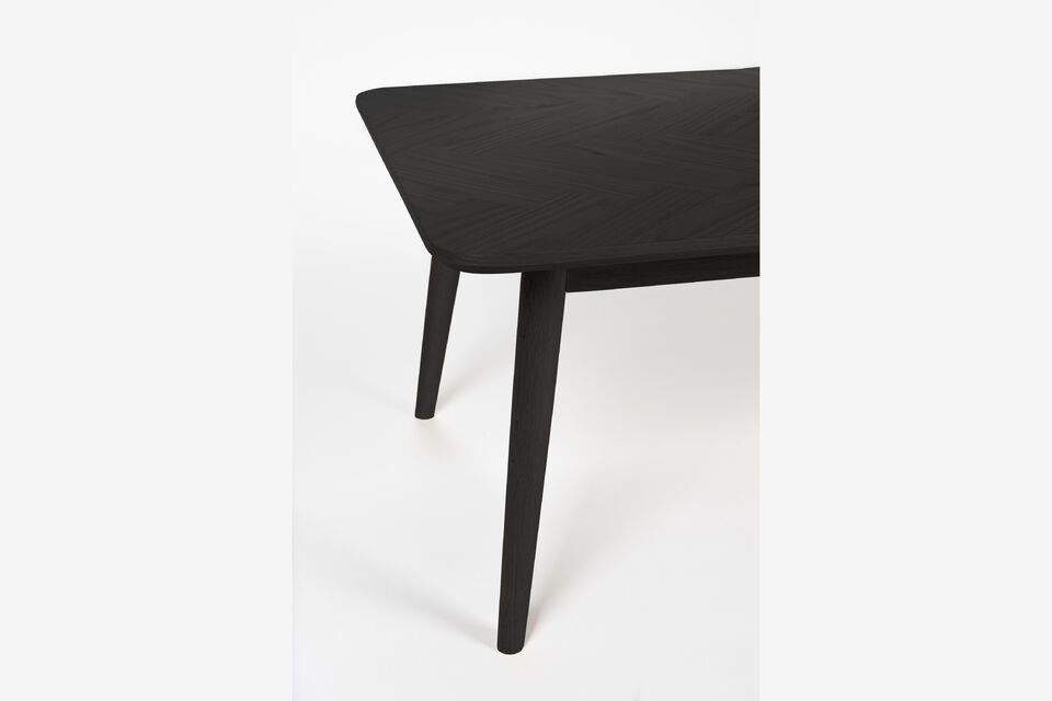 Fabricada en madera de calidad