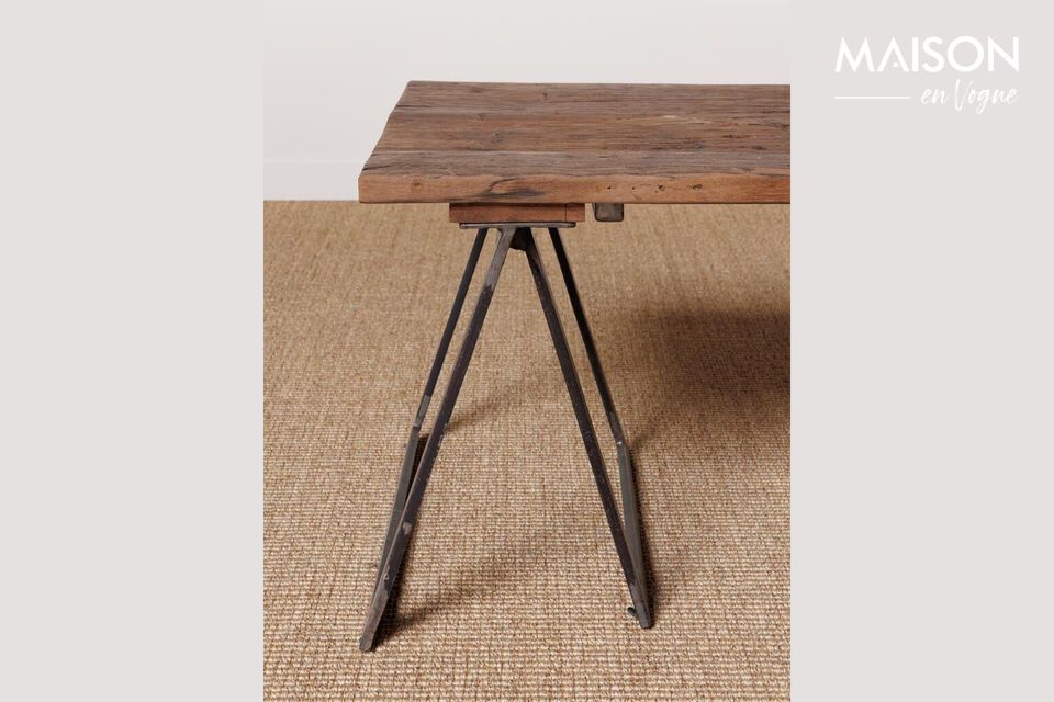La robustez de este mueble está garantizada por su material de calidad y su peso sólido