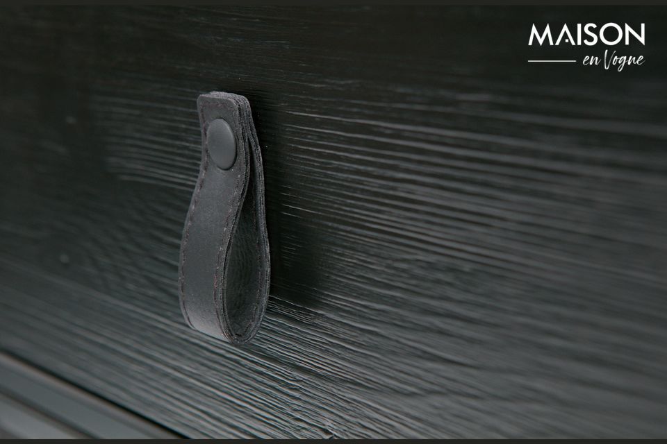 Esta mesilla de noche Zola de la colección WOOD tiene un cajón negro oscuro