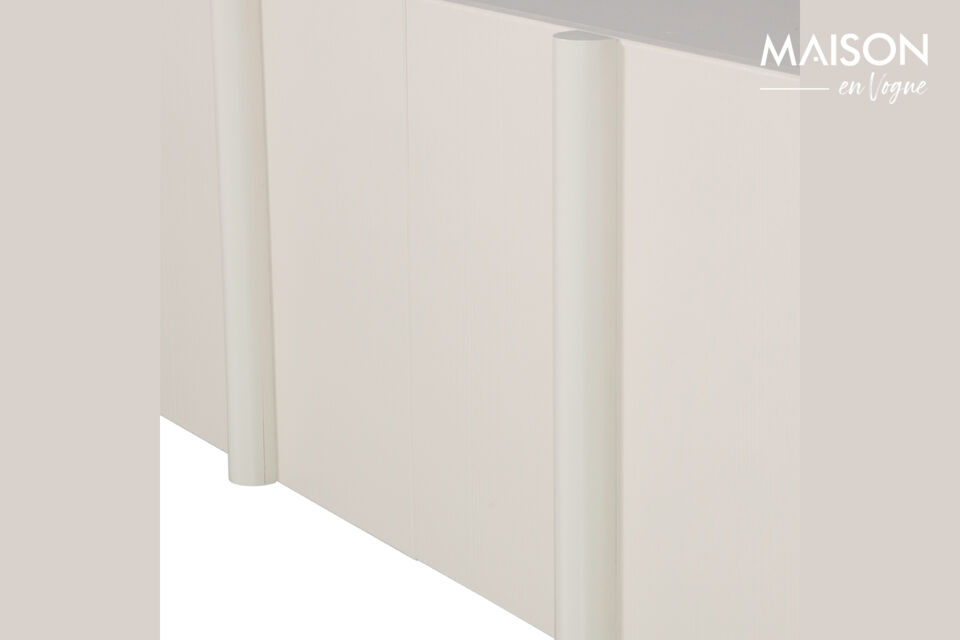 Les meubles en pin de nos collections sont certifies FSC et sont traites de differentes manieres