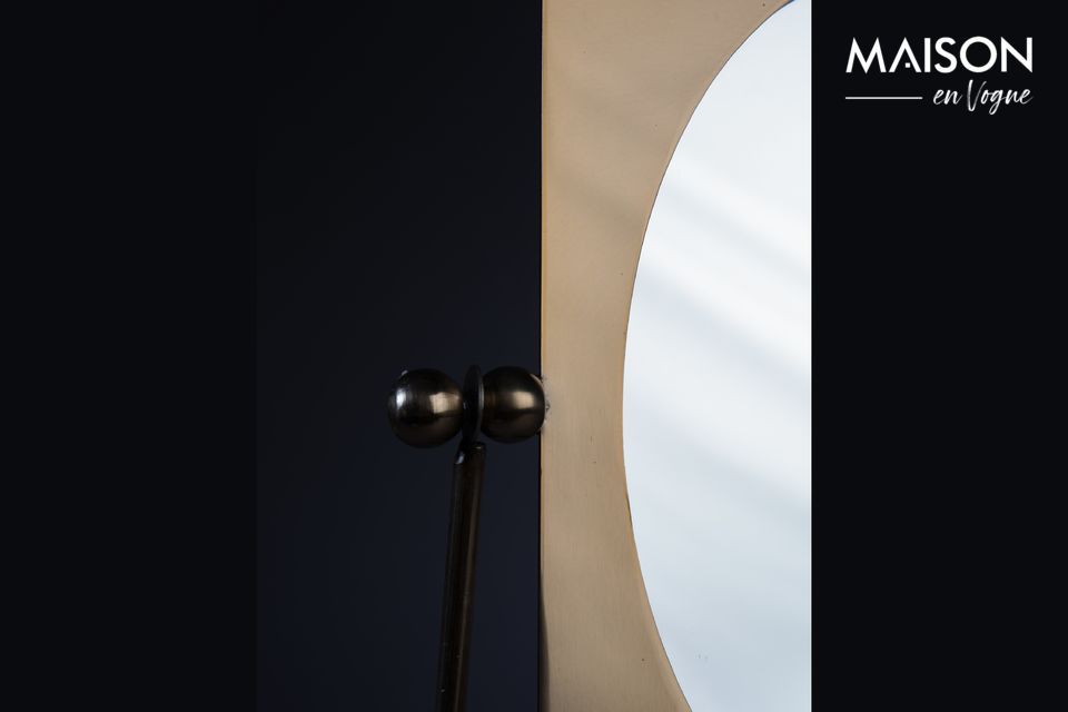 Son style hautement raffiné perfectionnera votre décoration intérieure