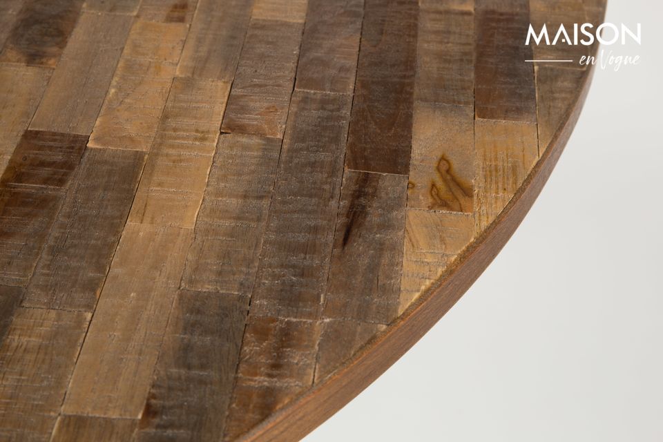 With the combination of wood and display, there is little chance of making a mistake