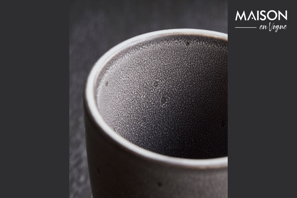 Questo set di 2 mug termici a doppia parete di House Doctor è una scelta informale ma di stile per
