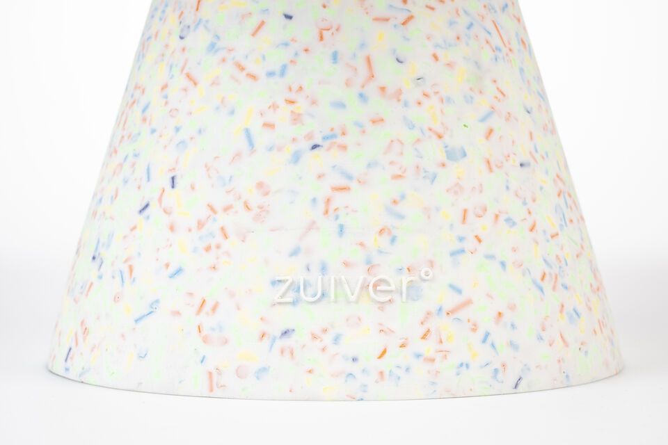 Its 9 kg weight ensures stability and ease of movement