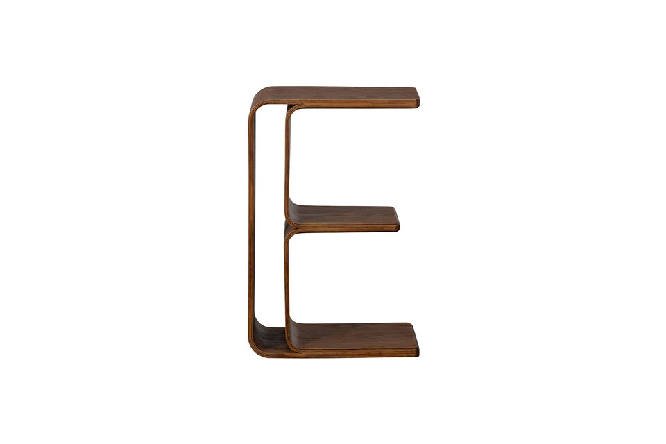 Zo ontstaat er een creatieve bijzettafel met planken