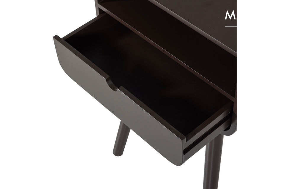 MDF is renowned for its smooth surface and sturdy construction
