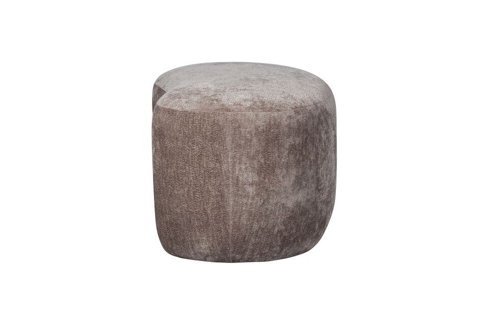 The elements are eye-catching because of the coarsely woven chenille with irregular weave pattern