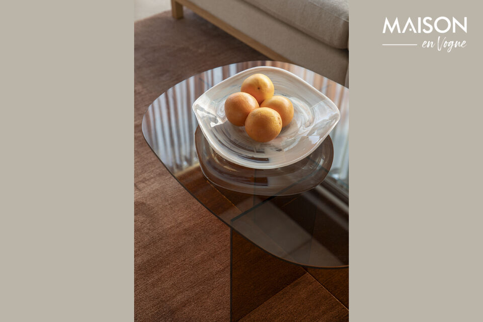 Add more atmosphere to your interior while keeping it calm and airy with the Linea series from