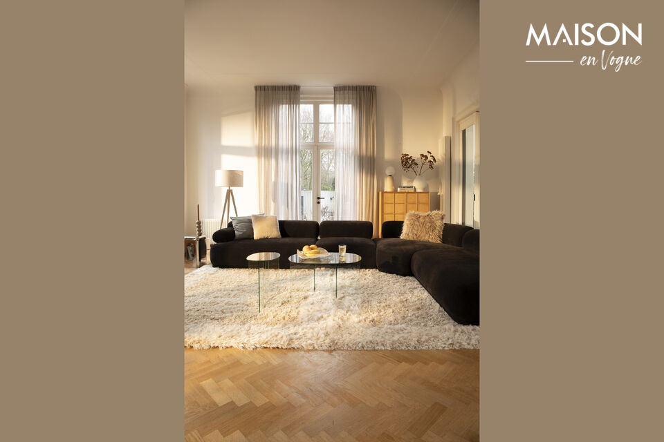 Samen met het ovalen tafelblad geeft dit een look die modern, maar ook tijdloos is