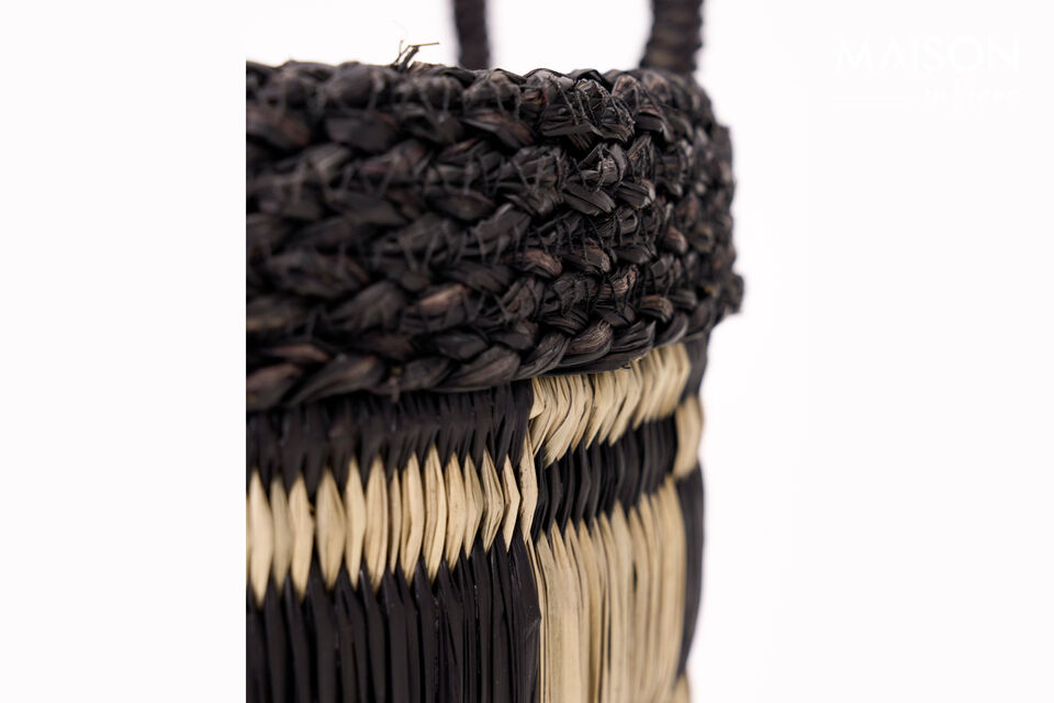 Ensemble de trois paniers en jonc de mer tissés à la main avec un motif à carreaux noir et