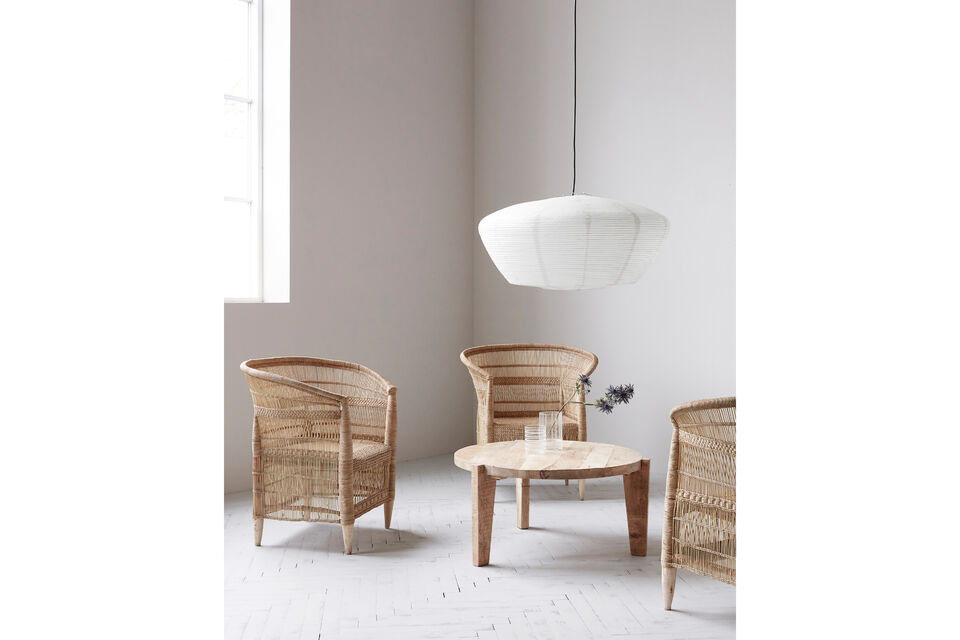 The simple and light material of the lampshade creates a soft and natural light