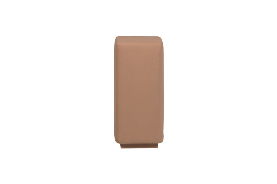 Die hellrosa Farbe und das schlichte Design machen diesen Ständer zu einem auffälligen