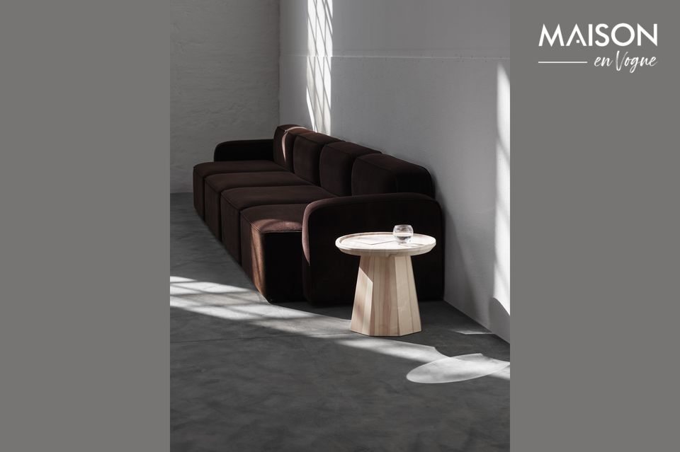 The tables gain a pleasing organic quality from the wood’s distinctive grain