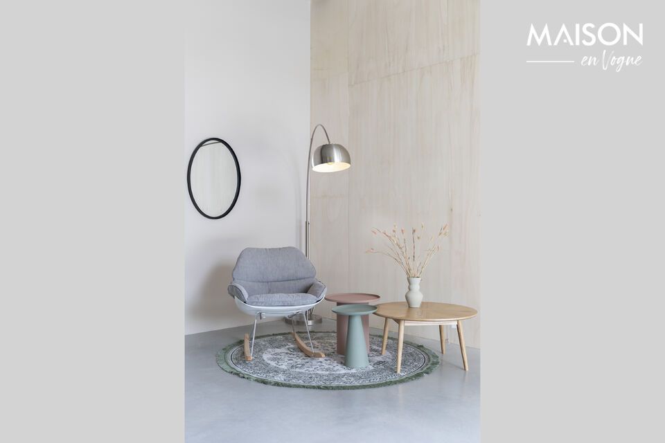 Discover contemporary elegance with our Ringar pink metal side table