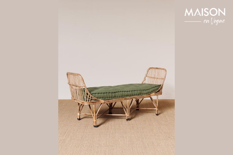 Introduce a touch of naturalness and elegance to your space with our rattan bench in Pistacia green