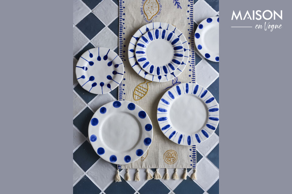 El plato Linora de Creative Collection es un juego de tres platos de gres