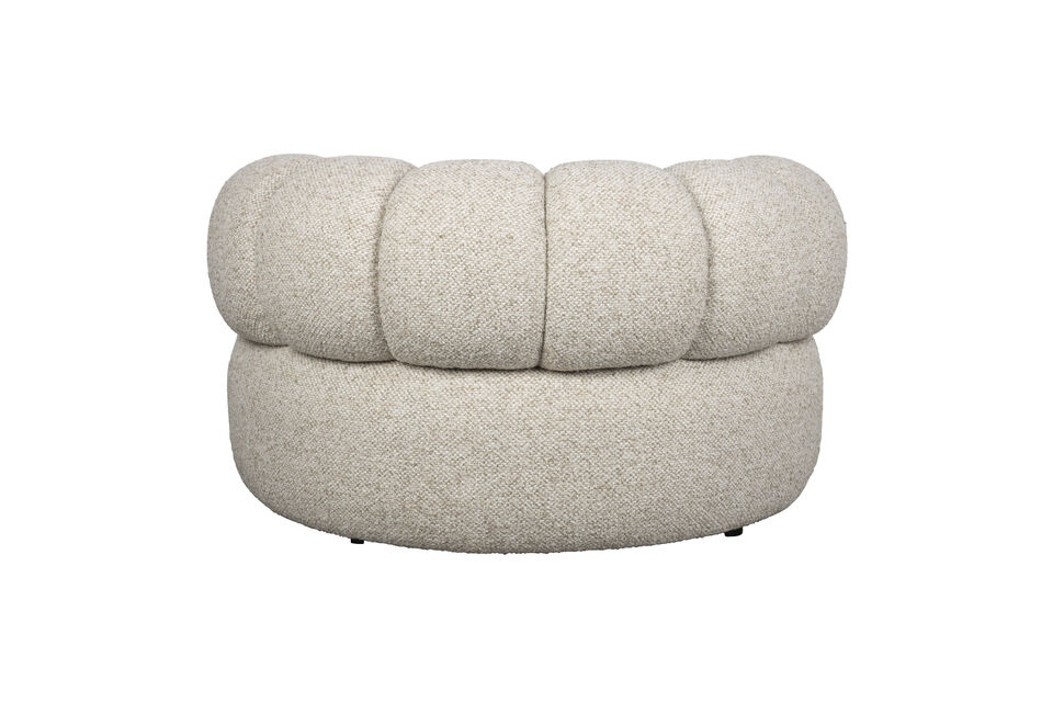 Disponibile in diverse dimensioni
Riccamente rivestito