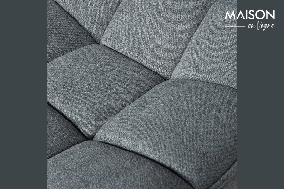 Materiau Le fauteuil pivotant Maudi est revetu d\'une etoffe tissee