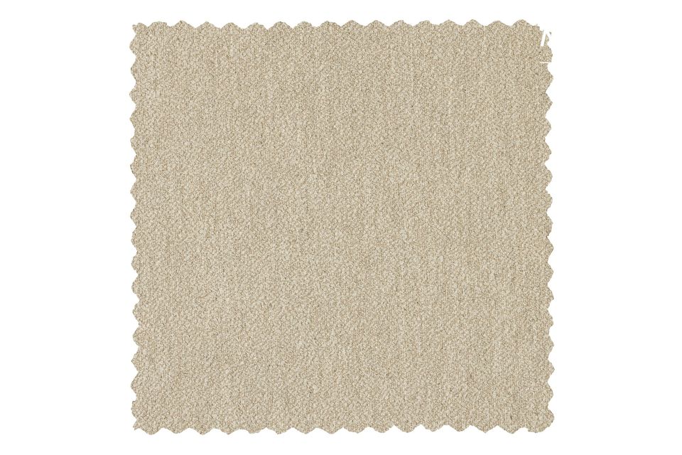 L\'elegante poltrona Lofty in tessuto crema della collezione VTwonen