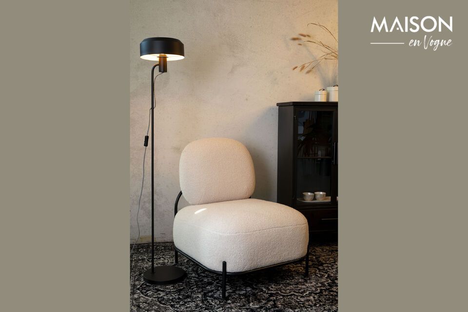 Avete mai pensato di incorporare un mobile che combini eleganza e funzionalità? La poltrona in