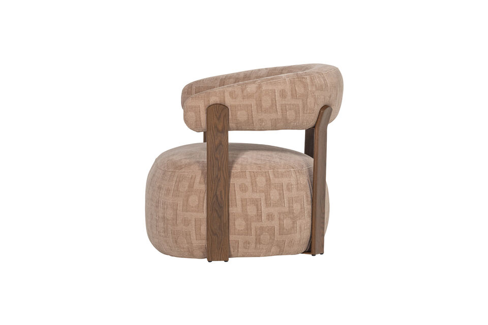 L\'aspect luxueux et le design robuste font de cette chaise une pi&egrave;ce remarquable dans votre