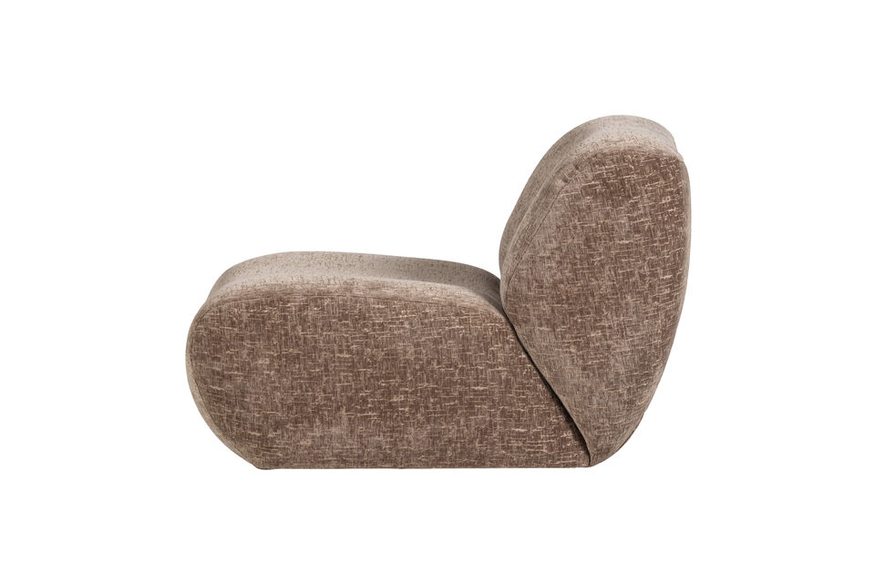 Il suo design elegante si armonizza perfettamente con diversi stili d\'interni e attira