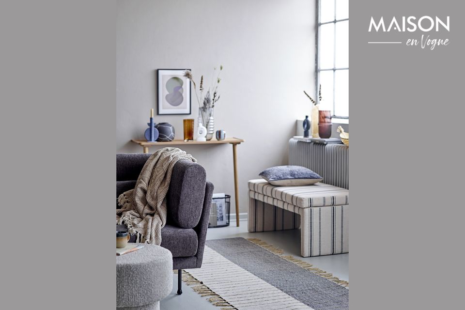 Un style nordique épuré pour un pouf aux accents danois
