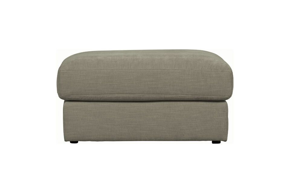 Avec cinq nuances de gris, ce canapé apporte une touche chaleureuse à votre salon