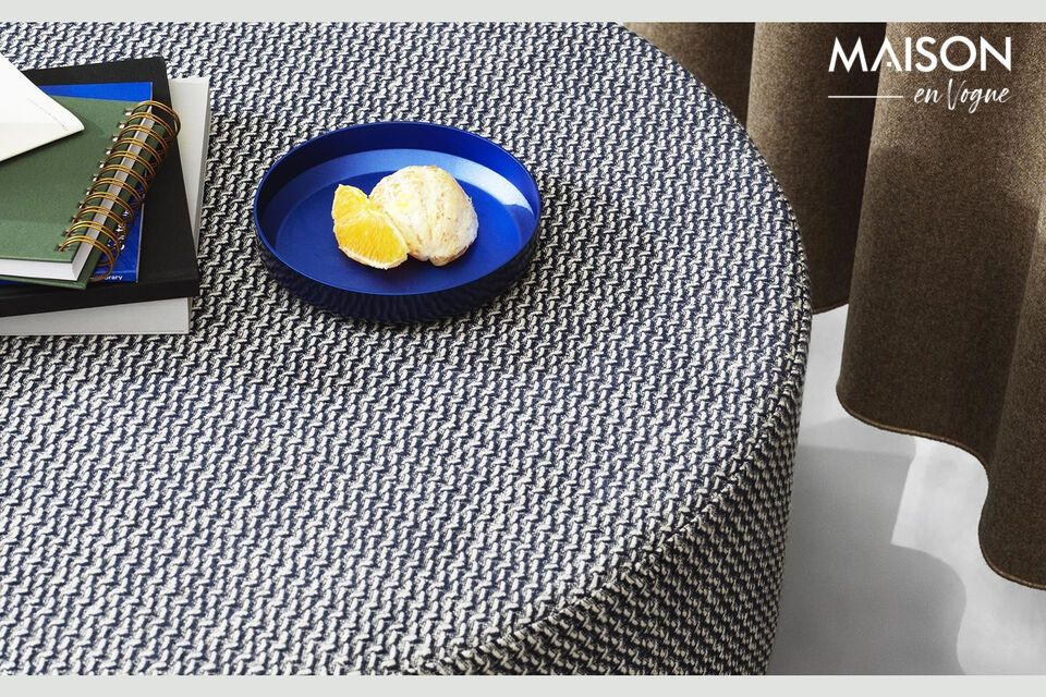 Le textile tissé du fabricant italien Imatex ajoute cet aspect chic et luxueux à l\'ensemble