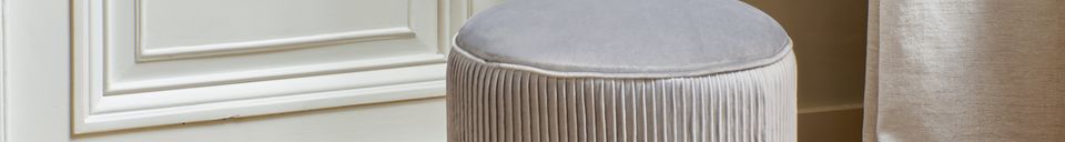 Mise en avant matière Pouf Muncha en velours