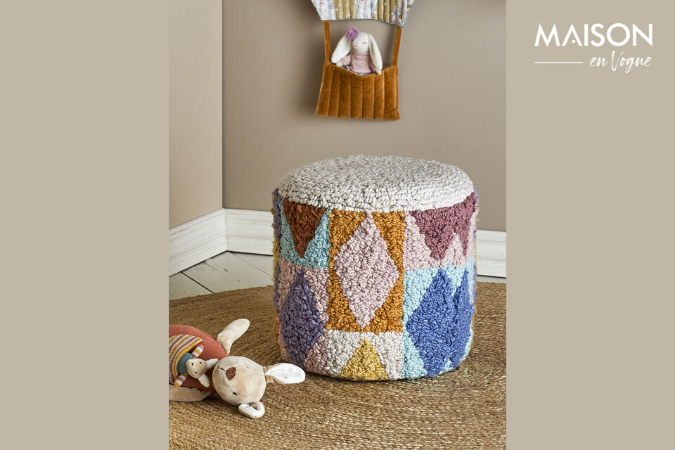 The pouf can also be placed in the living room or by an armchair as a decorative footstool