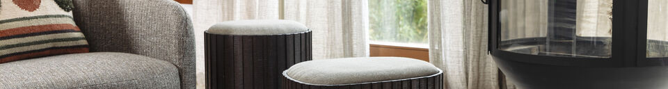 Materiali prima di tutto Pouf piccolo in teak marrone con vano portaoggetti Bay