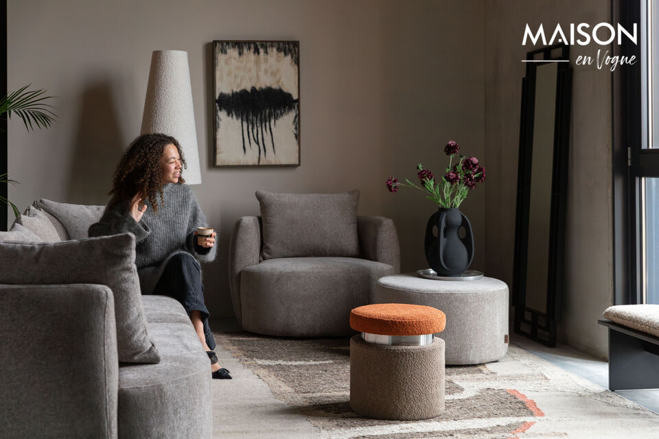 Se nota enseguida que la serie Rocca de Dutchbone se inspira en la belleza atemporal de la madre