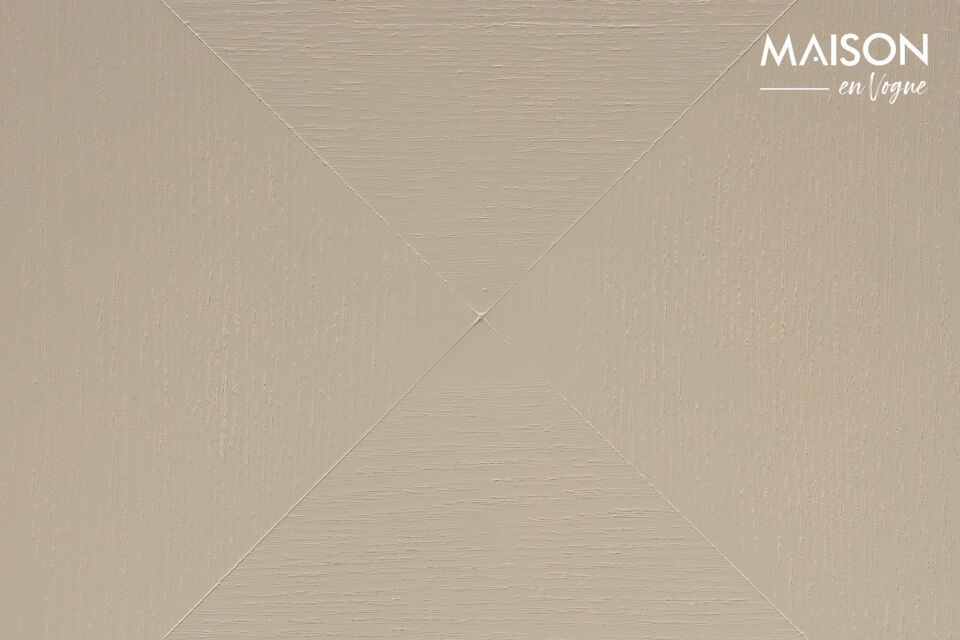 Dieses multifunktionale Möbelstück ist sowohl ein eleganter Couchtisch als auch ein Beistelltisch