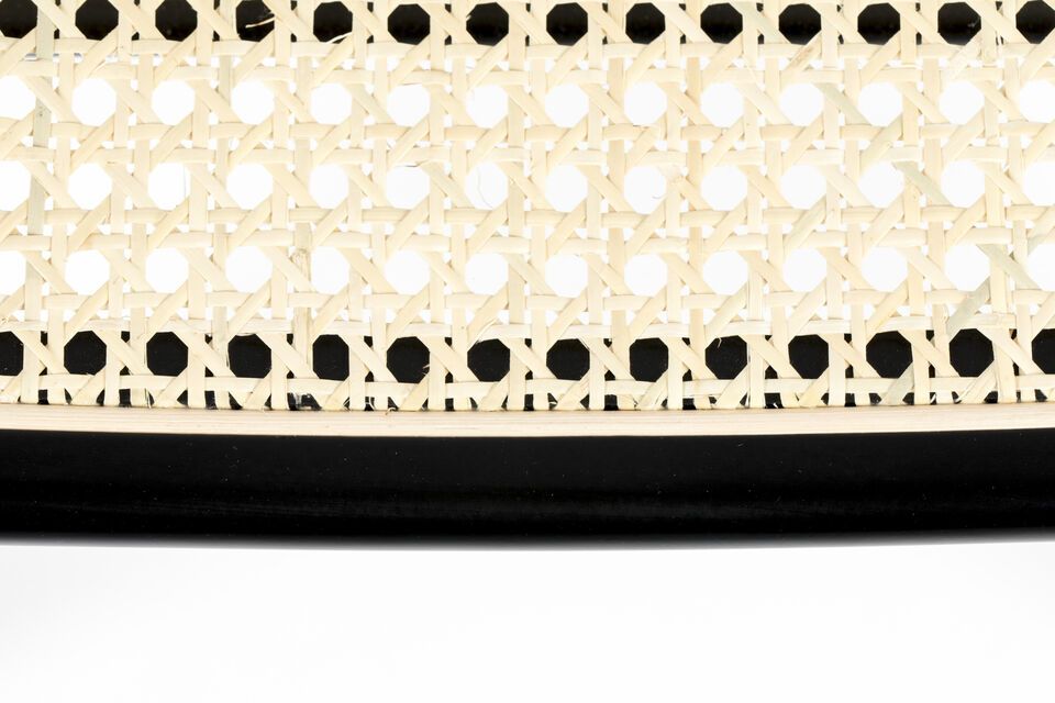 The black surface of the metalon gives it remarkable versatility - this chair can be adapted to a