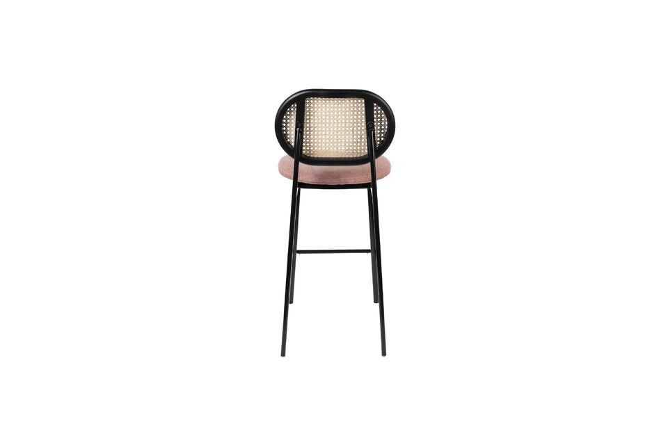 Whether you opt for one or the other, each chair measures 53 cm in length, 42