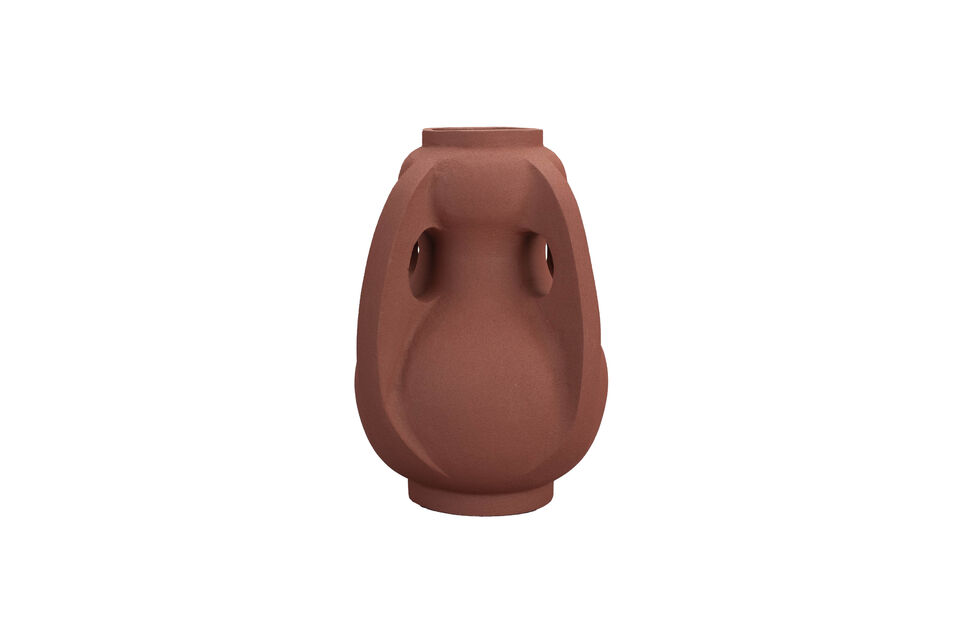 This makes the accessory completely waterproof, making it perfect as a flower vase