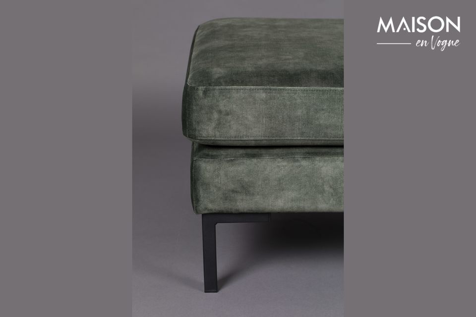 Pourvu d\'une assise moelleuse, ce tabouret plein de charme se marie avec tous les styles