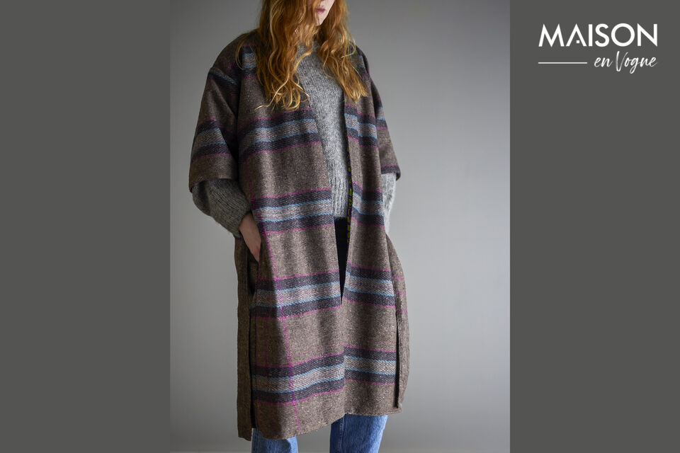 The Rieti Kimono by Creative Collection is a reversible wrap garment made of vintage materials
