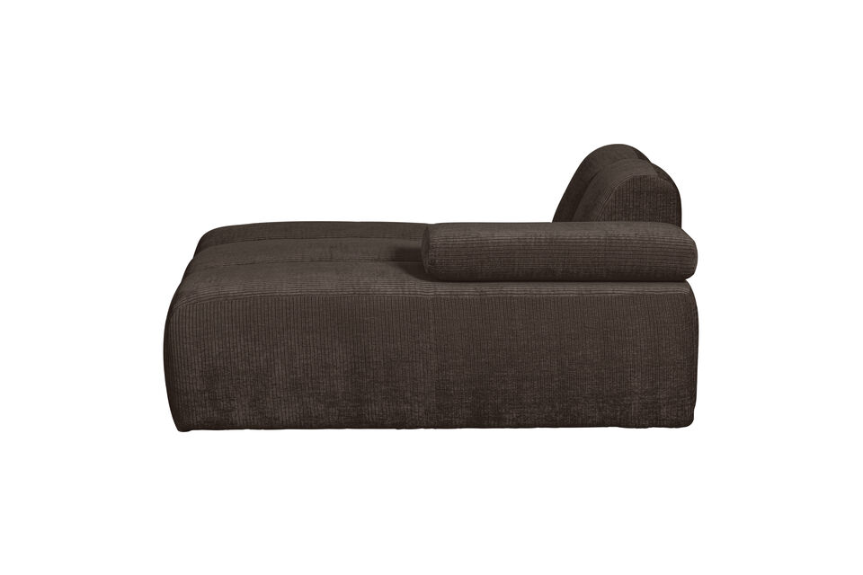 With its stylish vertical stitching, the Mojo adds a playful and unique twist to any interior
