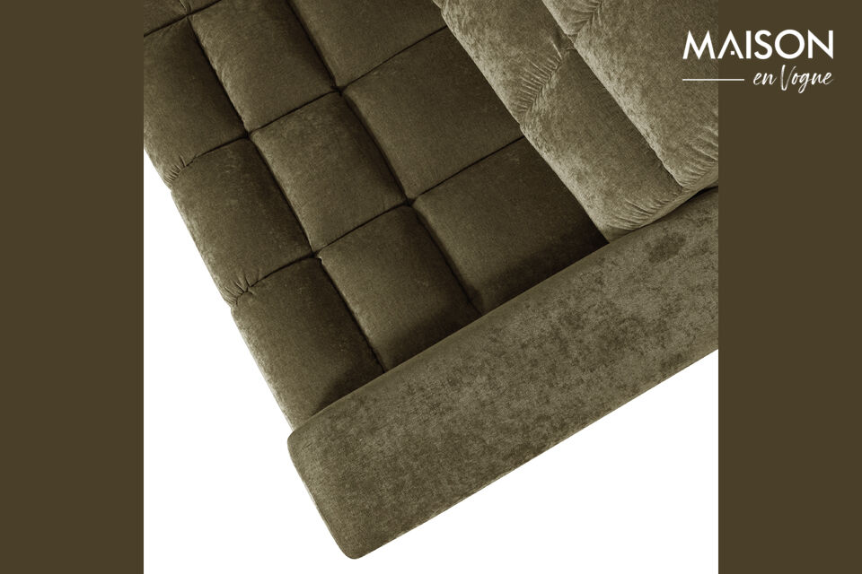 The sofa series offers a wide range of possibilities with generous sofa arrangements and separate