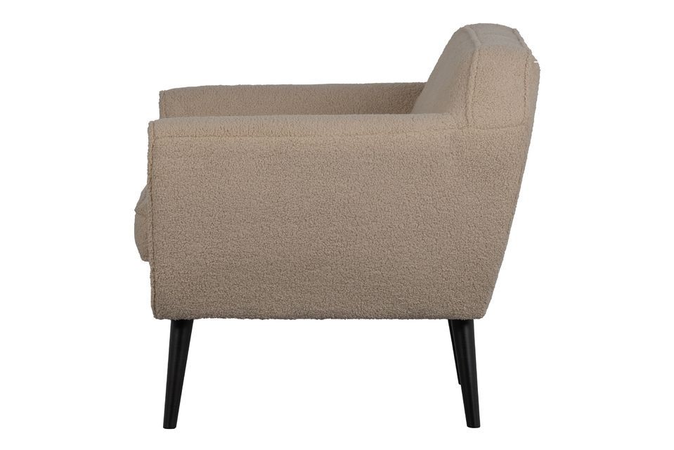 It is 75 cm high, 92 cm wide and 81 cm deep