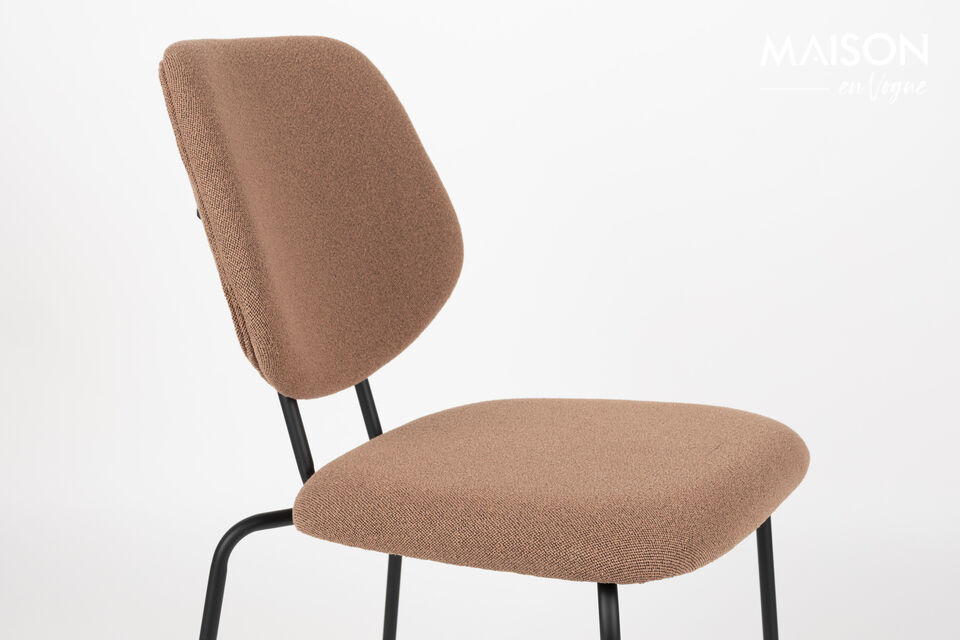Erhältlich in zwei modernen Farben, die jedes Interieur ergänzen