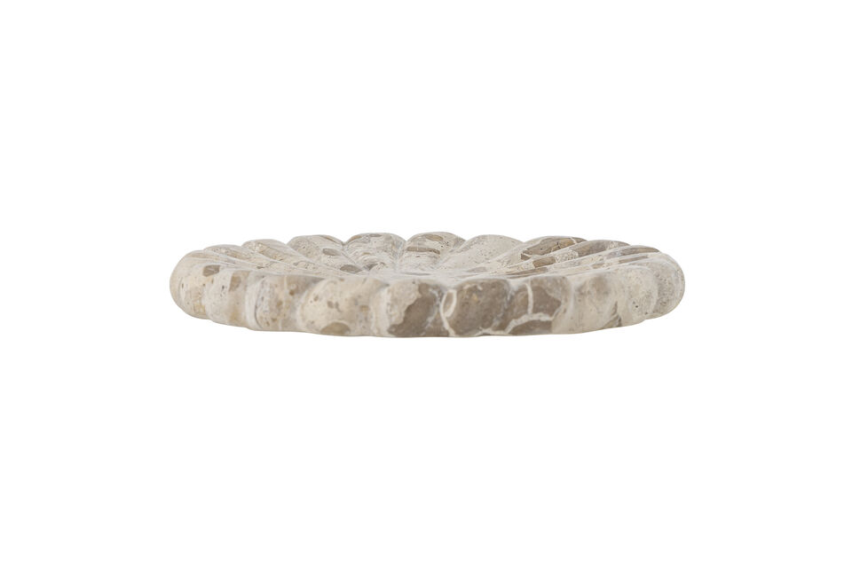 The natural variation in the color and texture of the stone makes each tray unique with an organic
