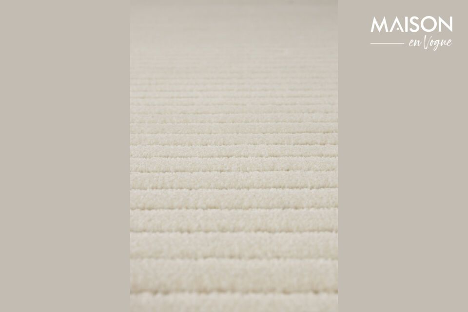 Enhance your interior with the Shore rug in balnc fabric