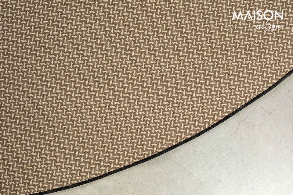 Its decolan and polyester blend texture