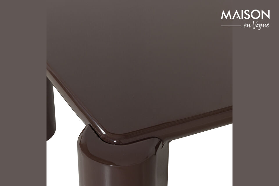 Materiaal De Tiven salontafel is vervaardigd uit MDF met een hoogglans afwerking