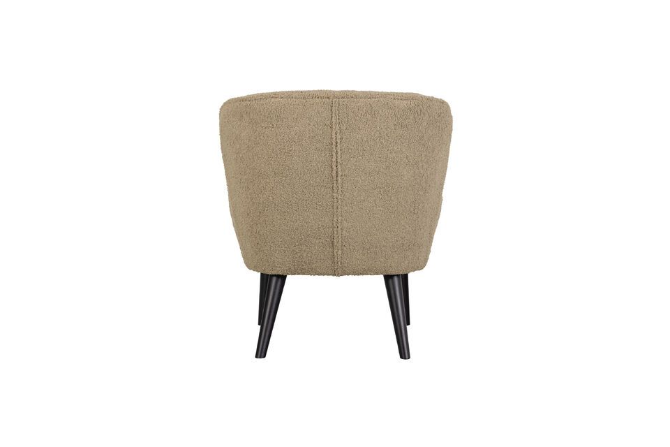The upholstery is the image of the design since it calls for delicacy