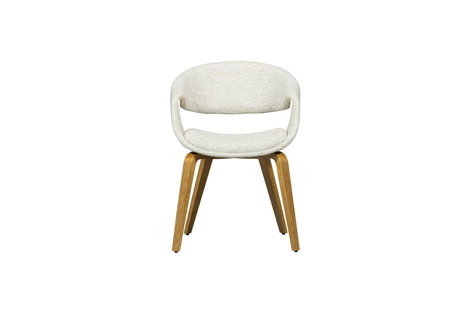La chaise est disponible en plusieurs versions
