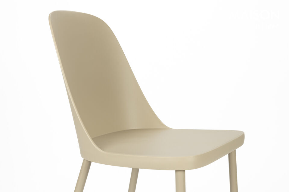 Disponibile in diversi colori
